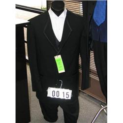 3/4 STANDING MANEQUIN W/TUXEDO SHIRT,VEST AND COAT