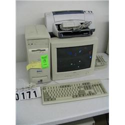 DELL P3 L733R COMPUTOR W/MONITOR