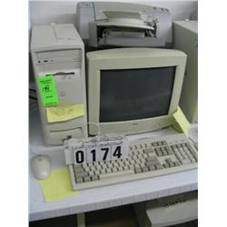 DELL P3 L733R COMPUTOR W/MONITOR