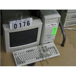 DELL P3 L733R COMPUTOR W/MONITOR