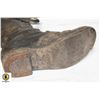 Image 3 : ANTIQUE WW 2 AIRMAN'S FLIGHT BOOTS