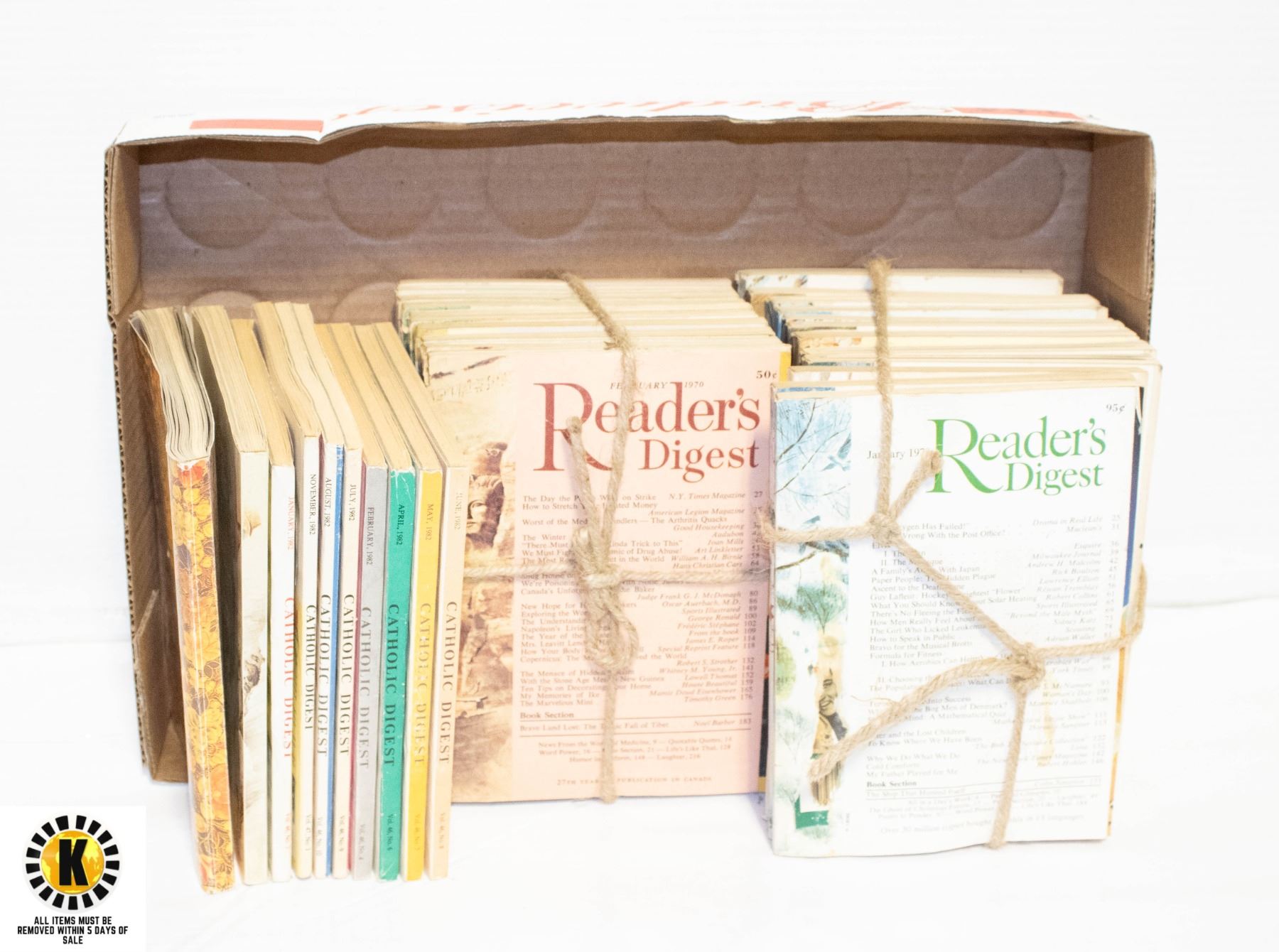 LOT OF VINTAGE READER DIGEST MAGAZINES