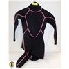 Image 1 : CHILDRENS SIZE 8 WET SUIT