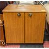 Image 1 : TWO DOOR STORAGE CABINET 30" X 21" X 29"