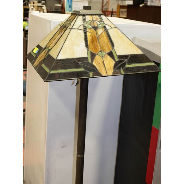 TIFFANY FLOOR LAMP