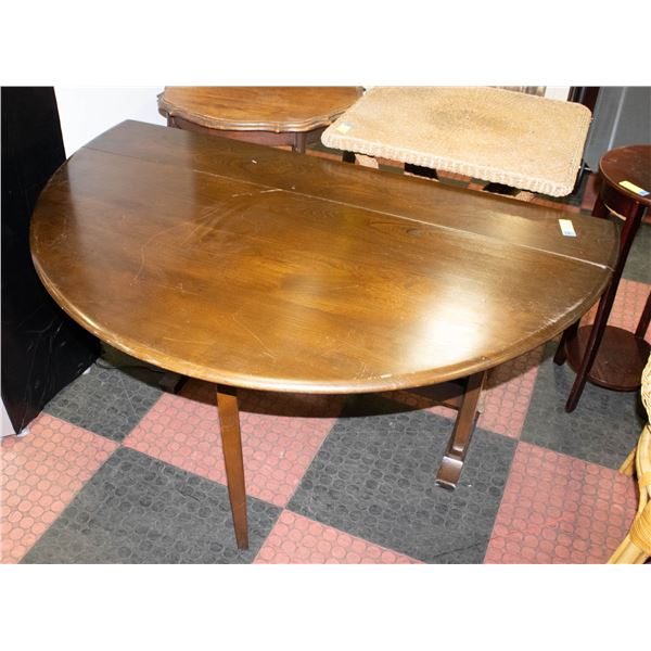 DROP LEAF OAK TABLE