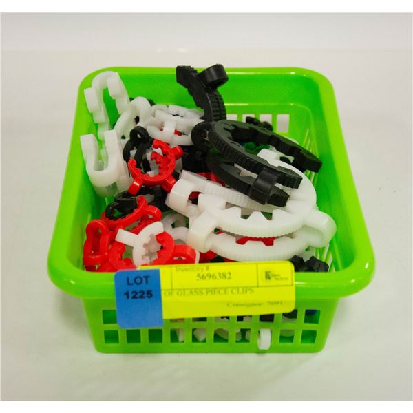 LOT OF GLASS PIECE CLIPS