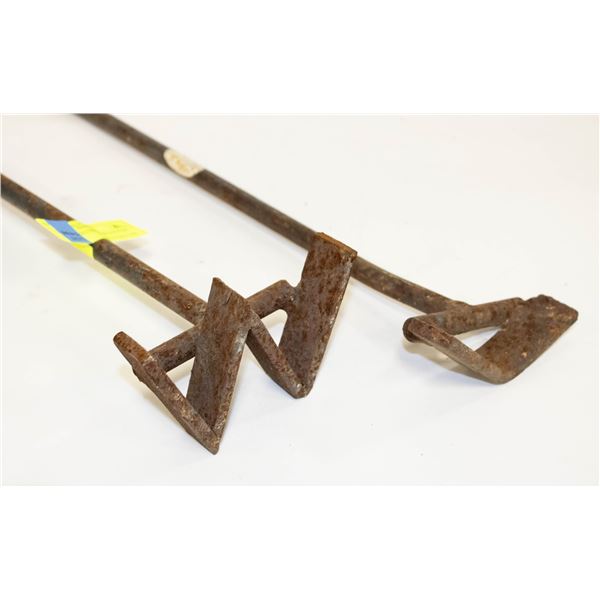 VINTAGE BRANDING IRONS PAIR