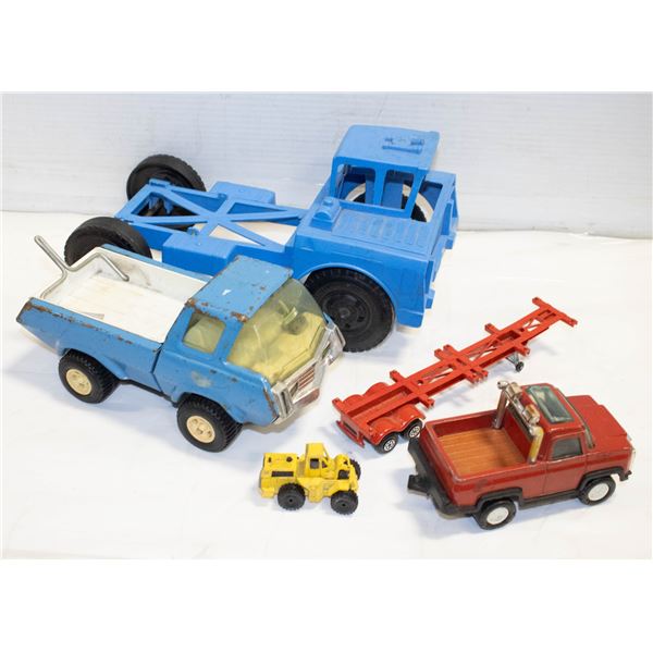 LOT OF TOY CARS
