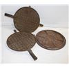 Image 1 : ANTIQUE CAST IRON WAFFLE PAN