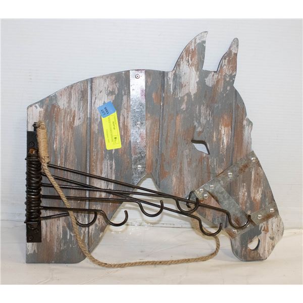 METAL HORSE CLOTHES HANGER