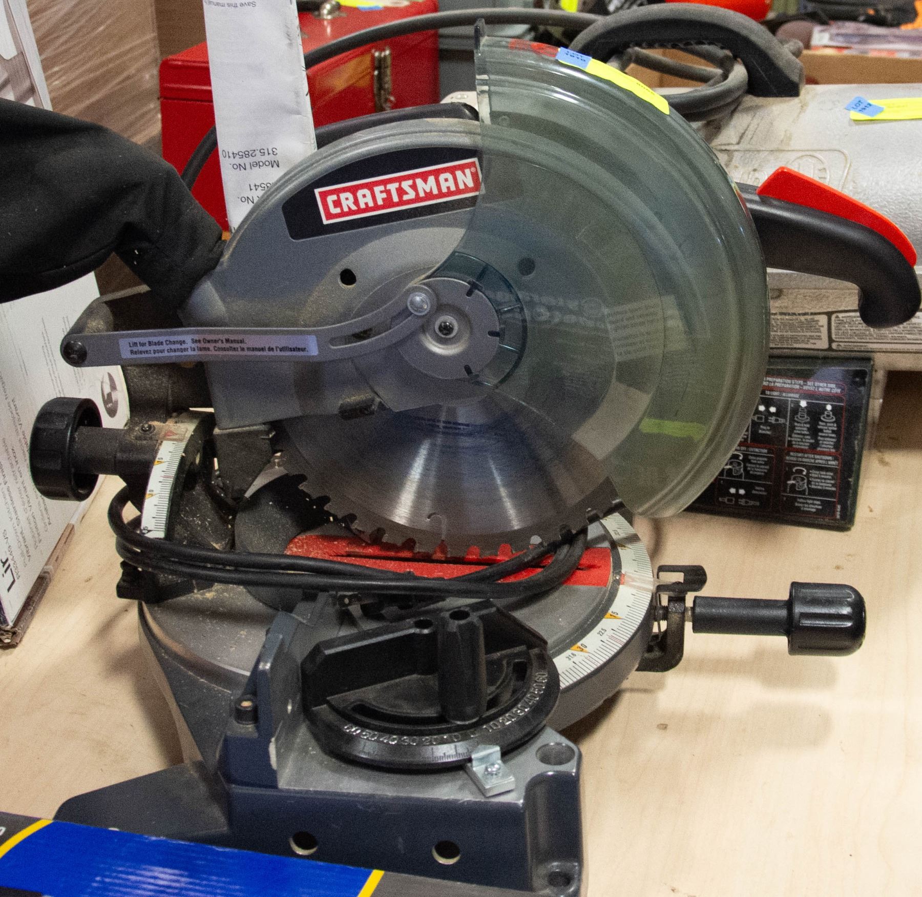 CRAFTSMAN 10" COMPOUND MITER SAW