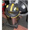 Image 1 : STANELY40HP SHOP VAC