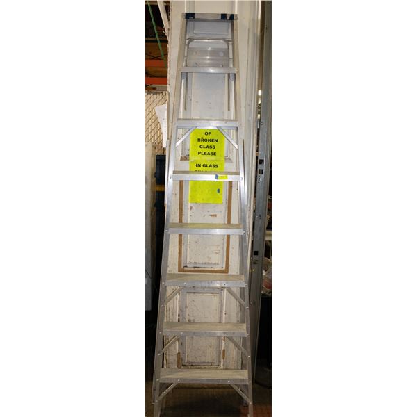 8FT STEP LADDER