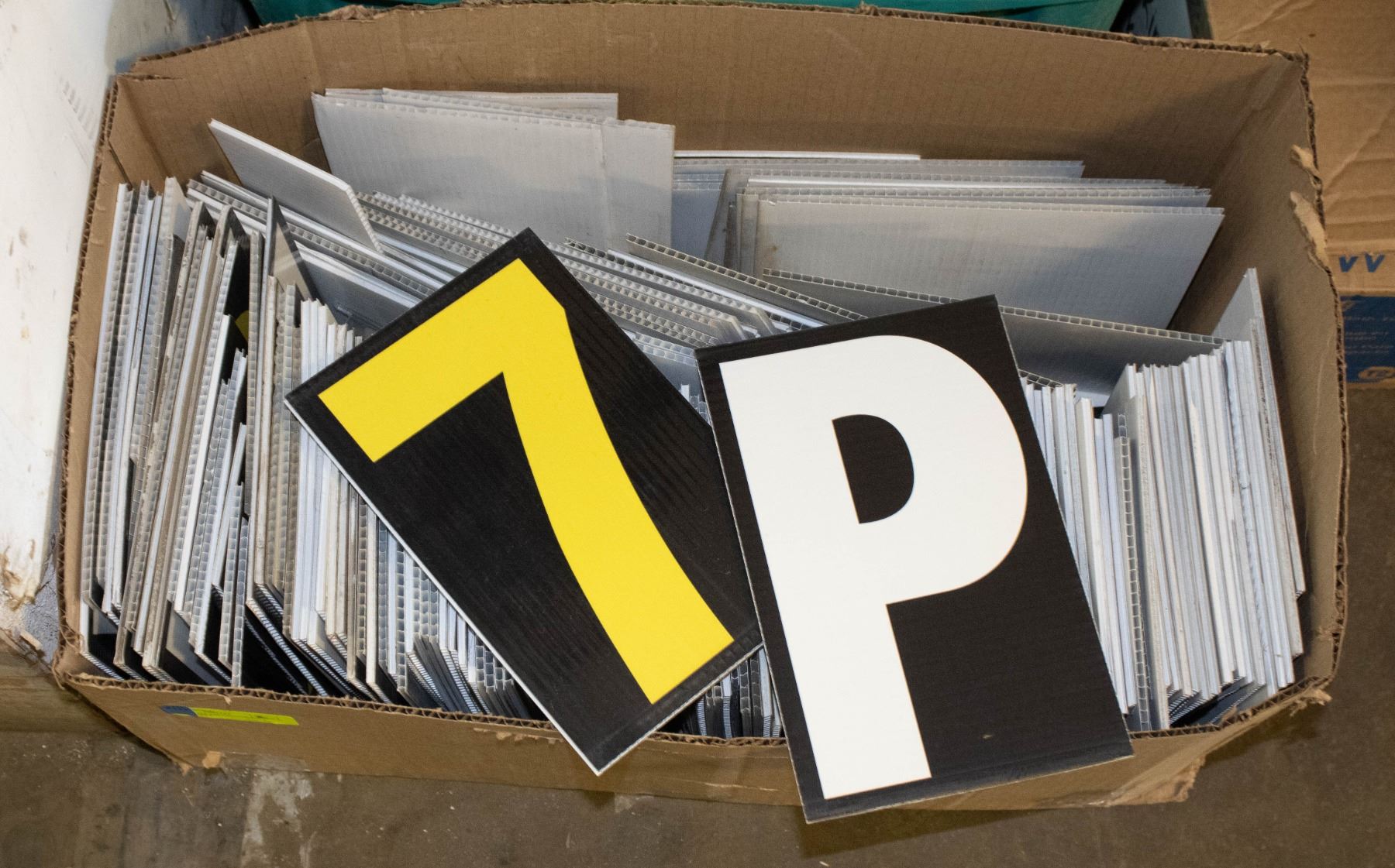 BOX FULL OF 6X9 CHANGEABLE SIGN LETTERS