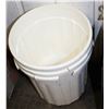 Image 1 : 3 WHITE ROUND MEDIUM SIZED TRASH CANS