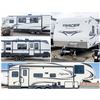 Image 1 : FEATURED HOLIDAY TRAILERS