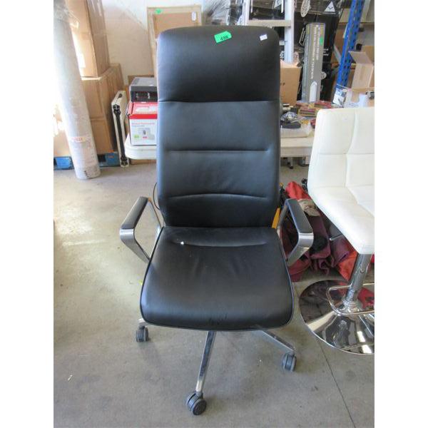 High Back Swivel Office Chair