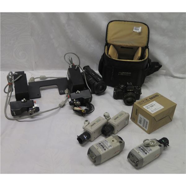 Sanyo & Ultrak KC7520CN CCD Color Cameras, Minolta X-700, etc in Carry Case