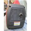 Image 7 : Honda EU2000 Inverter Generator (works - leaks gasoline)