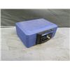 Image 7 : Sentry 1100 Fire-Resistant Box Safe w/ Key Lock