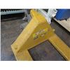 Image 3 : TUV Pallet Jack 2500 kg Capacity (needs repair - hydraulics do not lift)