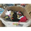Image 1 : Skid of Clothing & Soft Household Goods