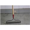 Image 2 : **Rake - New