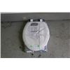 Image 3 : **Mayfair Toilet Seat - Sealed