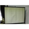 Image 1 : **Projector Screen