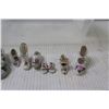 Image 3 : (9) Collectible Mini China Shoes and Plastic Box