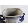 Image 2 : Blue and White Chinese Vase Decoration