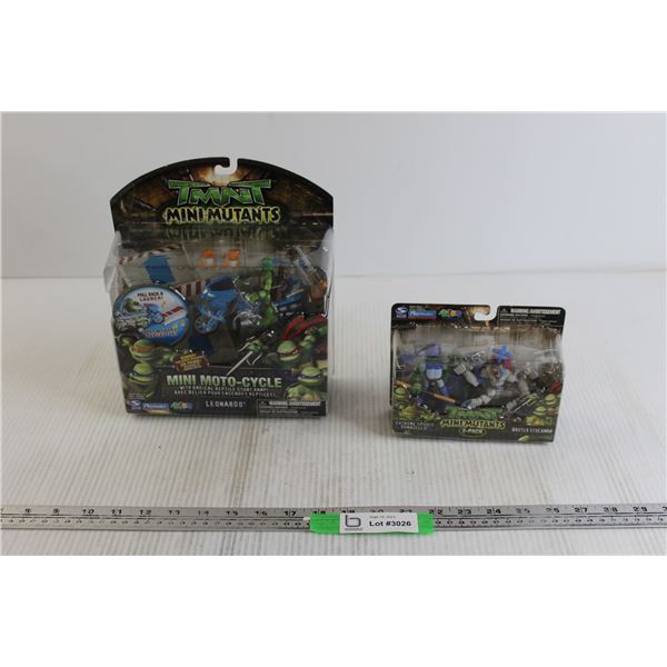 (2) Teenage Mutant Ninja Turtles Mini Mutants Toys - Sealed (Leonardo and Donatello)