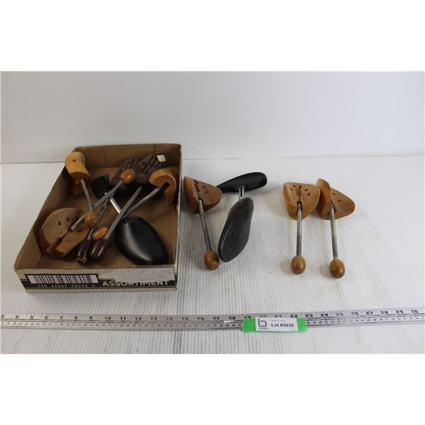 (10) Shoe Stretchers