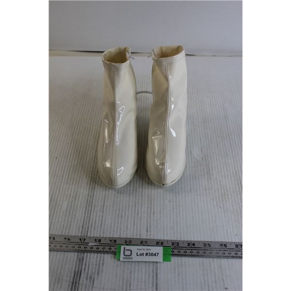 Musical Gogo Boots - Works, Needs Repair