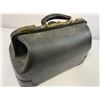 Image 8 : ANTIQUE LEATHER DOCTORS BAG - 19th CENTURY