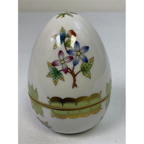 VINTAGE HUNGARIAN HEREND PORCELAIN "BUTTERFLY" 4.5" EGG BOX