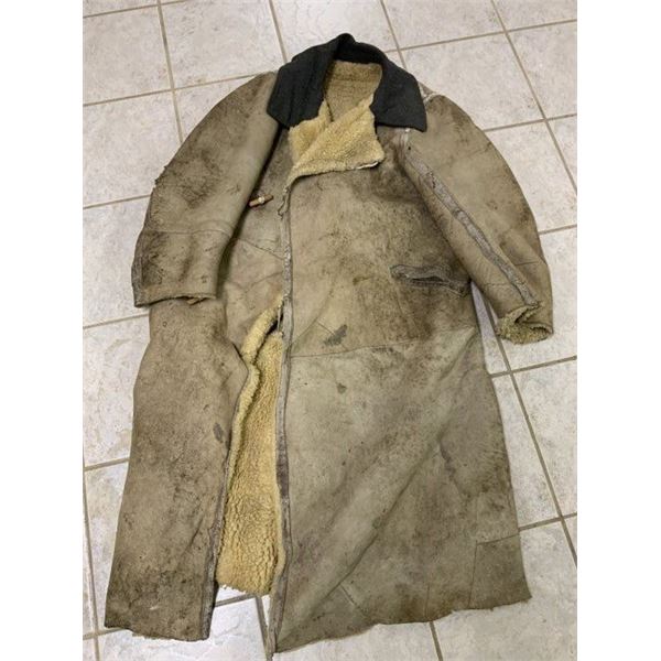 WWII GERMAN LUFTWAFFE EASTERN FRONT THICK LEATHER WITH FUR WATCH LONG COAT