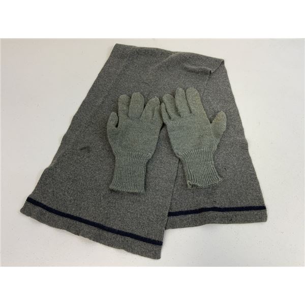 WWII GERMAN MILITARY ISSUED WOOL SCARF AND GLOVES