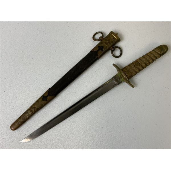 WWII JAPANESE IMPERIAL NAVY OFFICER DAGGER WITH SCABBARD
