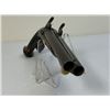 Image 9 : ANTIQUE FRENCH .62 CAL. D'ACIER DOUBLE BARREL PISTOL