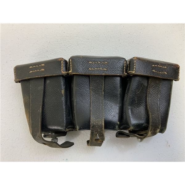 WWII GERMAN K98 BLACK LEATHER AMMUNITION POUCH