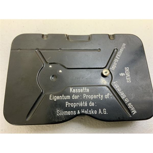 WWII GERMANY SIEMENS 16 MM FILM MOVIE CAMERA CASSETTE CONTAINER 1938 DATED