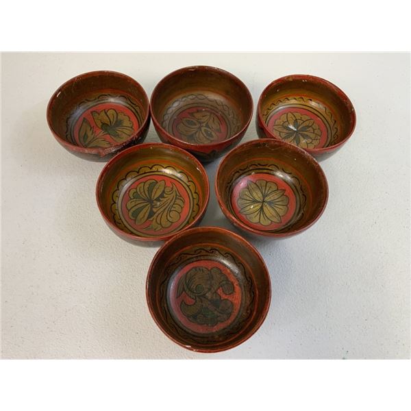 GROUP OF VINTAGE RUSSIAN KHOKHLOMA WOODEN BOWLS