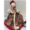 Image 6 : LOT OF 2 VINTAGE RUSSIAN SAMOVAR DOLLS IN TRADITIONAL COSTUMES