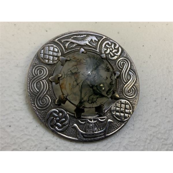 ANTIQUE STERLING SILVER SCOTTISH BADGE BROOCH