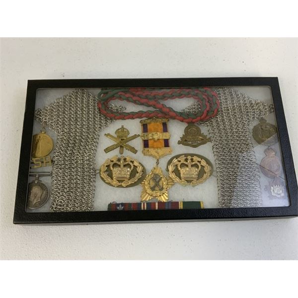 CANADA WWII CANADIAN MEDALS , AWARDS AND INSIGNIA LOT