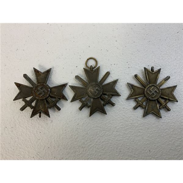 WWII GERMANY THIRD REICH 1939 WAR MERIT CROSS MEDALS LOT