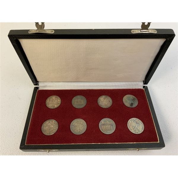 VINTAGE DDR EAST GERMANY SILVER MEDAL MEDALLION SET IN CASE OF ISSUE