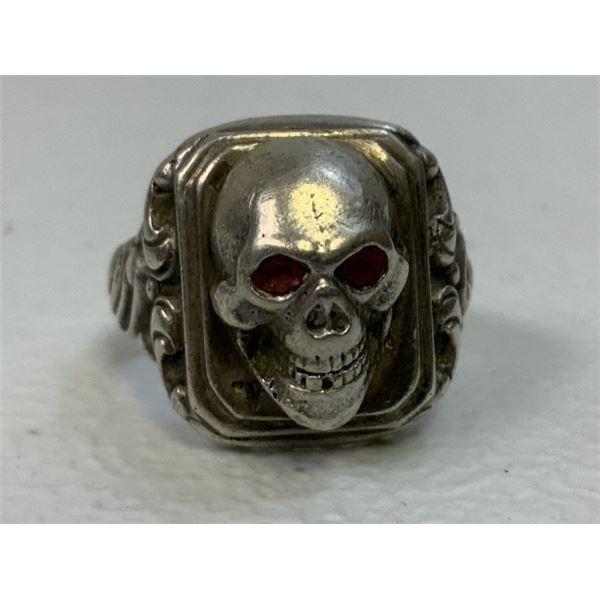 WWII GERMAN SILVER SCULL SS RING